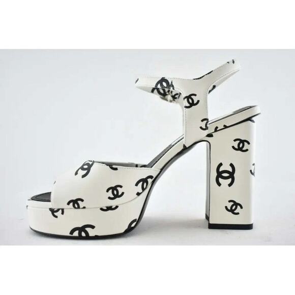 Chanel 22S White Black Lambskin CC Logo Platform Strap Block Heel Sandal 41.5 - Picture 8 of 12